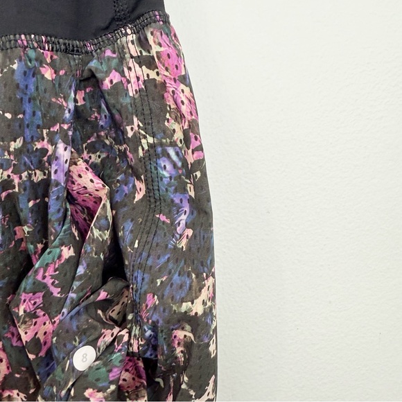 Lululemon Om Pant Floral Sport Multi Black Size 8 - Picture 7 of 7